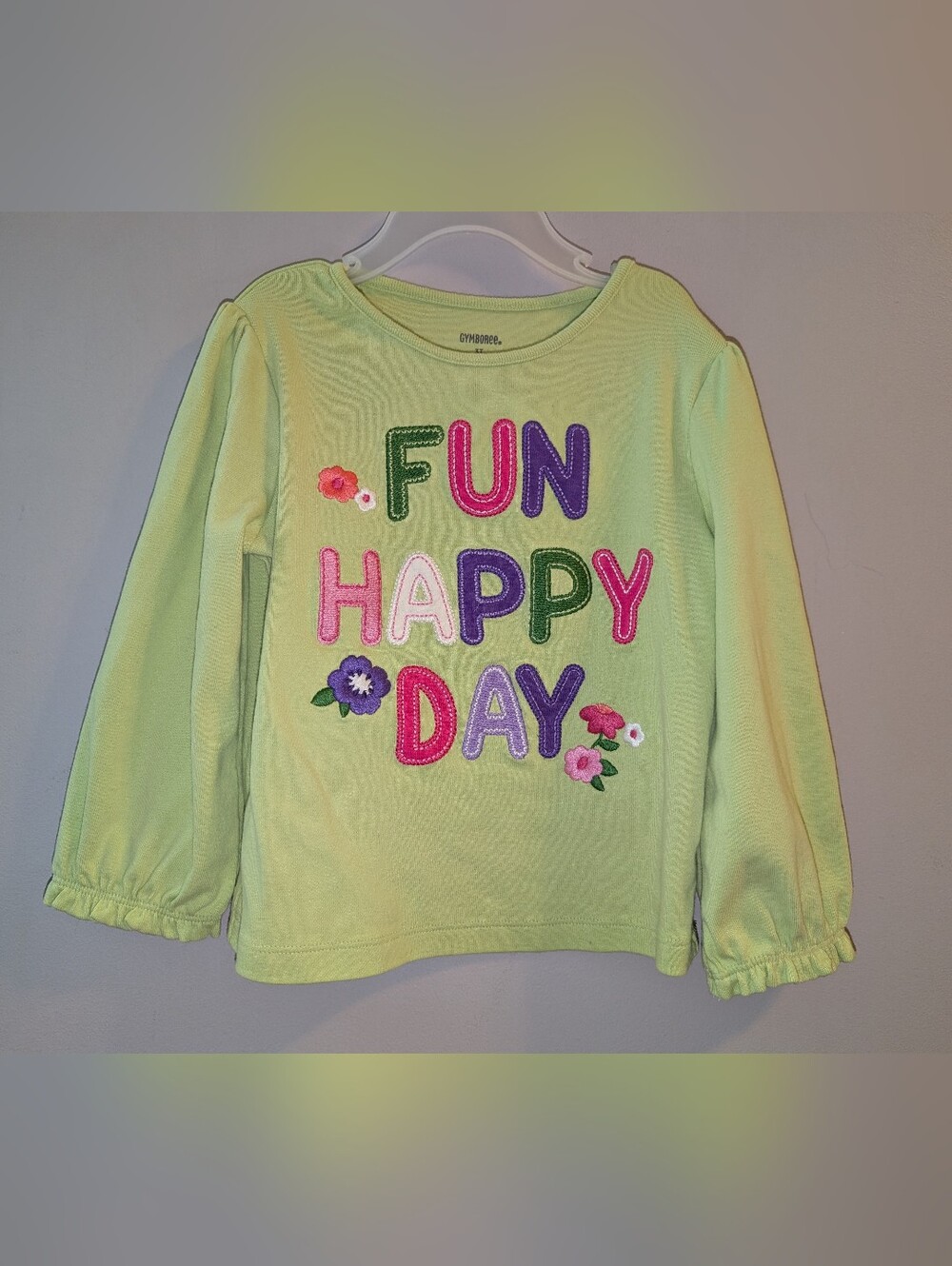 🌷 Gymboree Stylish Corgi Lime Green Long-Sleeve Top 'FUN HAPPY DAY' Appliqué 3T